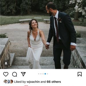 Wedding dress from BHLDN anthropology. Worn once…obviously. In great condition.